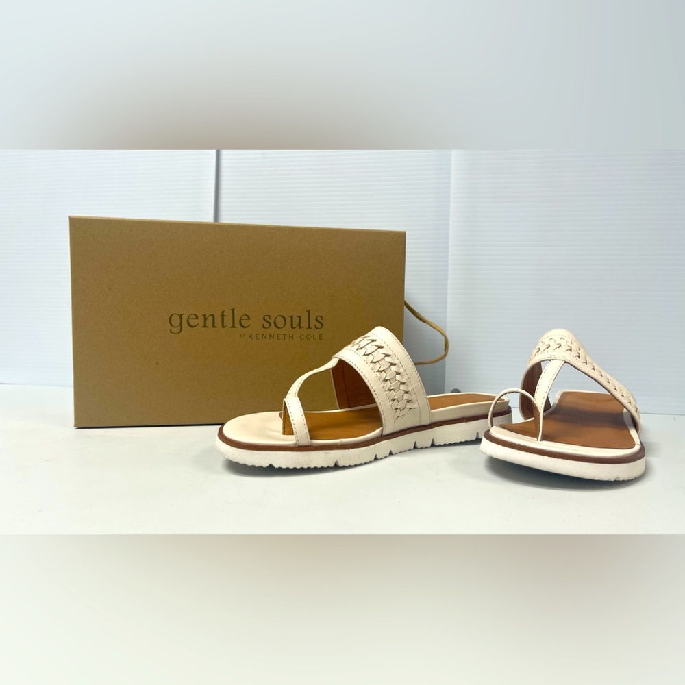 GENTLE SOULS by Kenneth Cole LAVERN LITE Thong Sandal - NEW